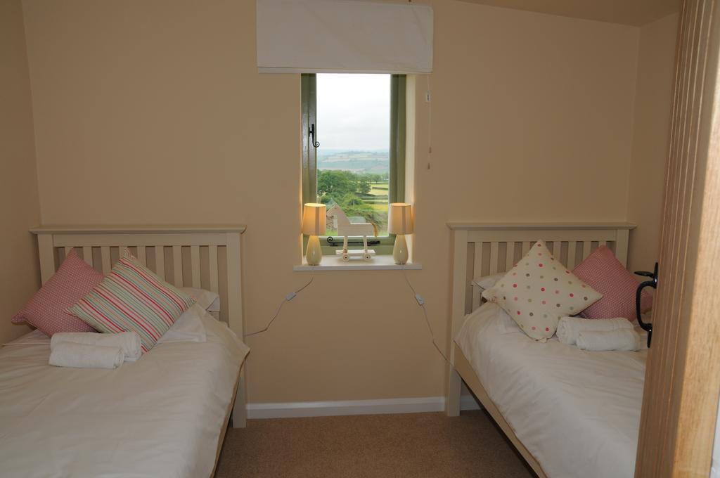 Wyke Farm Hotel Axminster Exterior photo